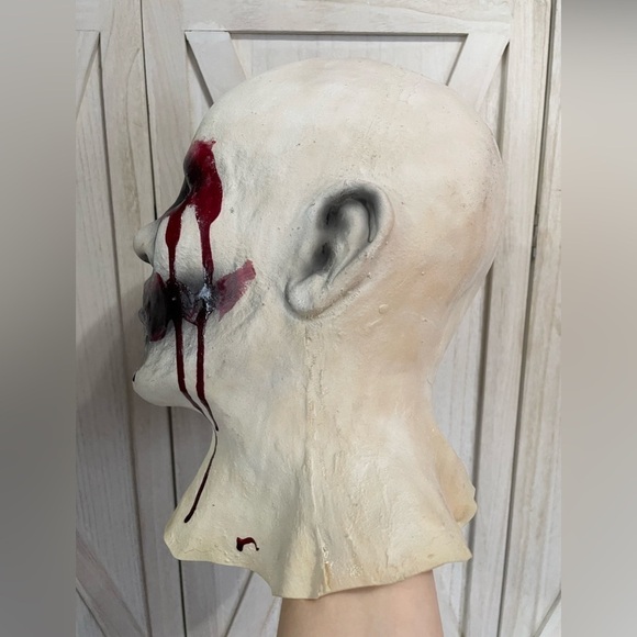 Hallowin Horror Bloody Zombie Mask - Picture 3 of 10